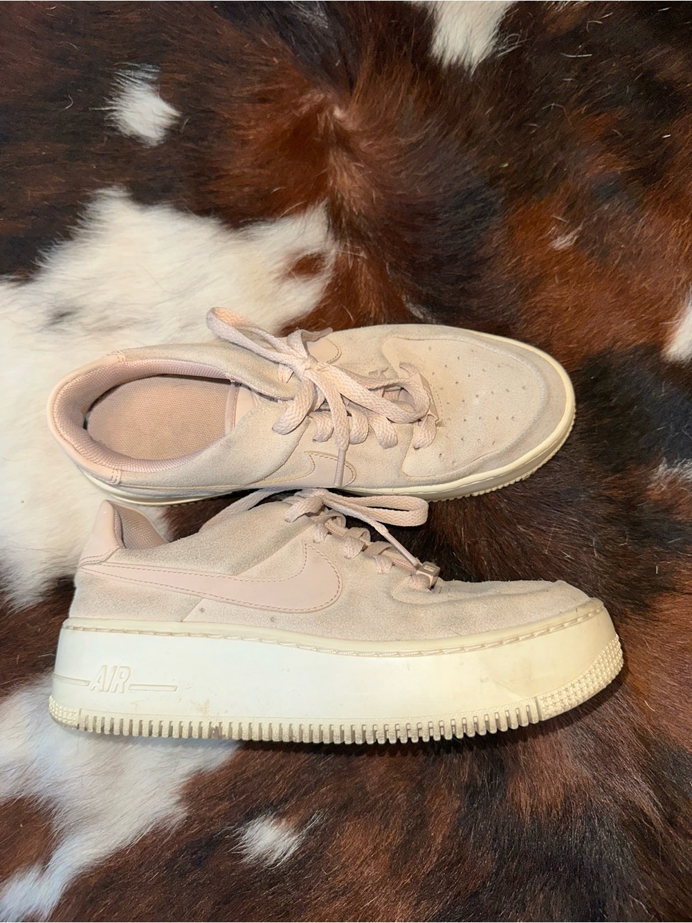 Nike Women’s Low Platform Sneakers — Light Pink